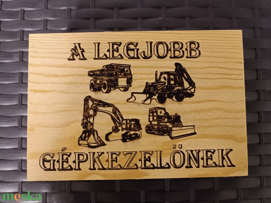 Nehézgépkezelős Zsebóra ajándék fa dobozban egyedi kézműves - ékszer - karóra és ékszeróra - zsebóra - Meska.hu Nehézgépkezelős Zsebóra ajándék fa dobozban egyedi kézműves - ékszer - karóra és ékszeróra - zsebóra - Meska.hu