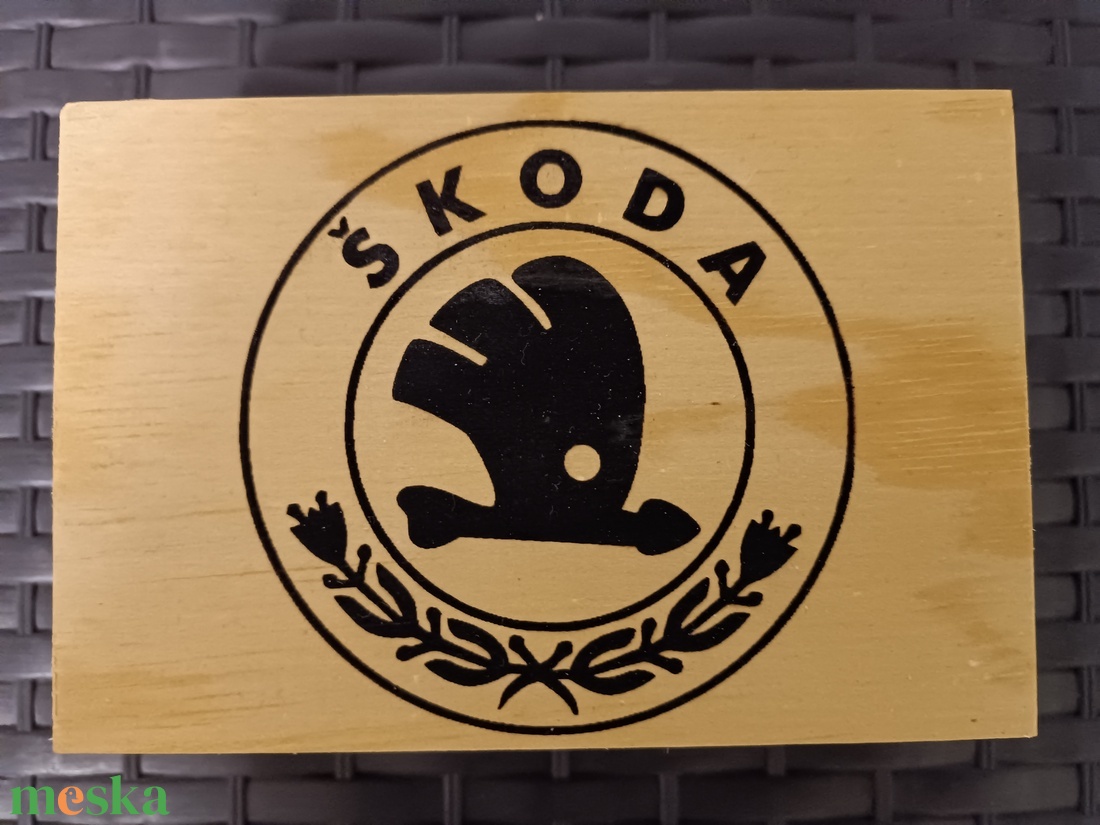 Autómárkás Zsebóra ajándék fa dobozban egyedi kézműves - ékszer - karóra és ékszeróra - zsebóra - Meska.hu Autómárkás Zsebóra ajándék fa dobozban egyedi kézműves - ékszer - karóra és ékszeróra - zsebóra - Meska.hu