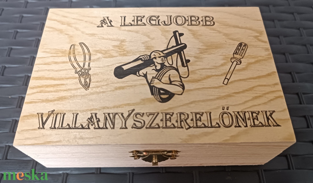 Villanyszerelős Zsebóra ajándék fa dobozban egyedi kézműves - ékszer - karóra és ékszeróra - zsebóra - Meska.hu