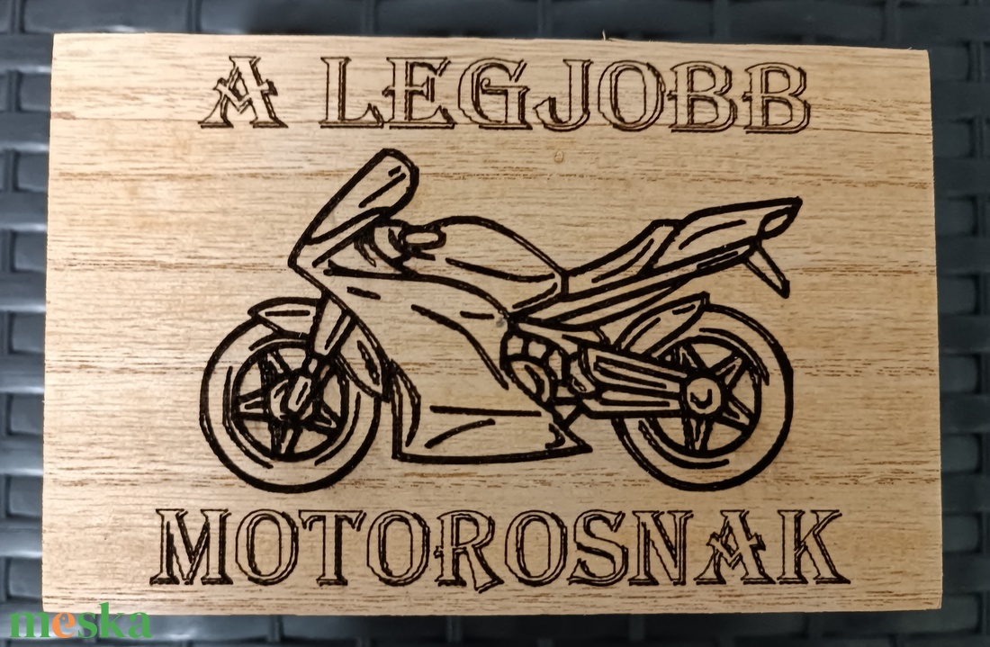 Gyorsasági motoros Zsebóra ajándék fa dobozban egyedi kézműves - ékszer - karóra és ékszeróra - zsebóra - Meska.hu Gyorsasági motoros Zsebóra ajándék fa dobozban egyedi kézműves - ékszer - karóra és ékszeróra - zsebóra - Meska.hu