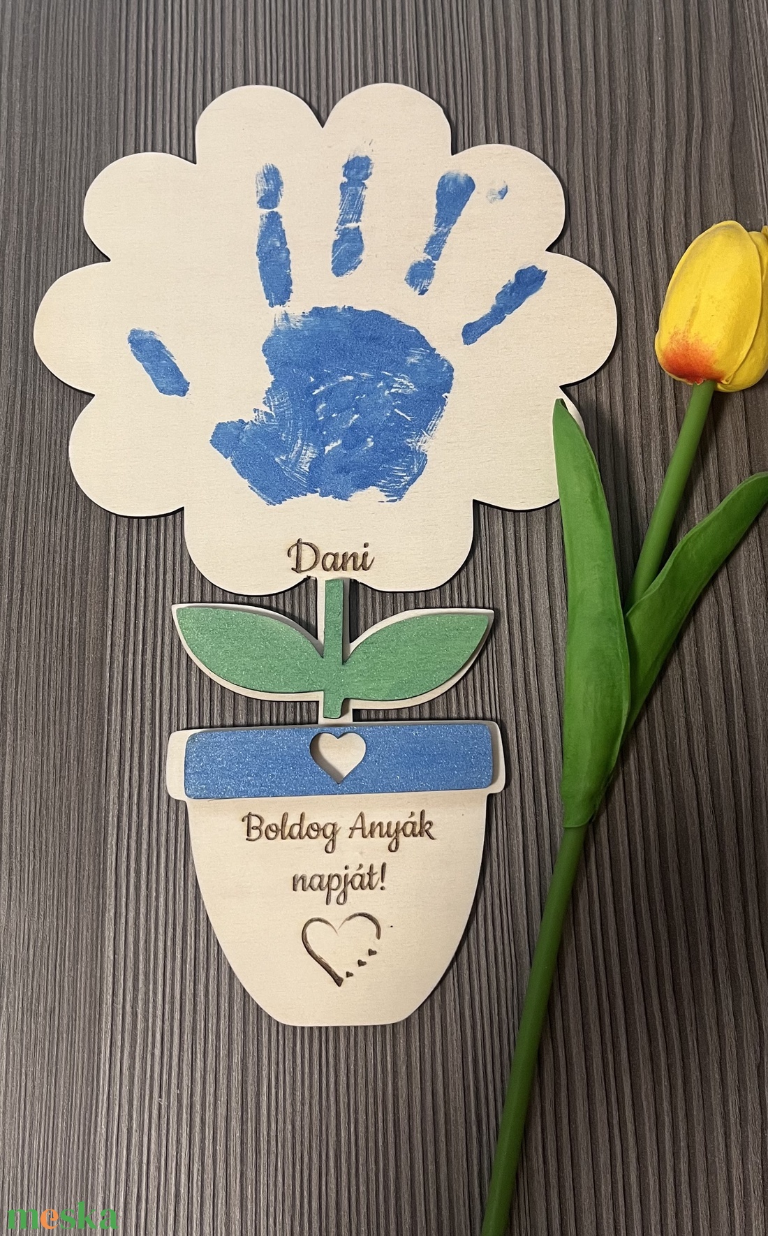 Kézlenyomat Anyák napjára  - otthon & életmód - dekoráció - asztal és polc dekoráció - gravírozott táblák - Meska.hu