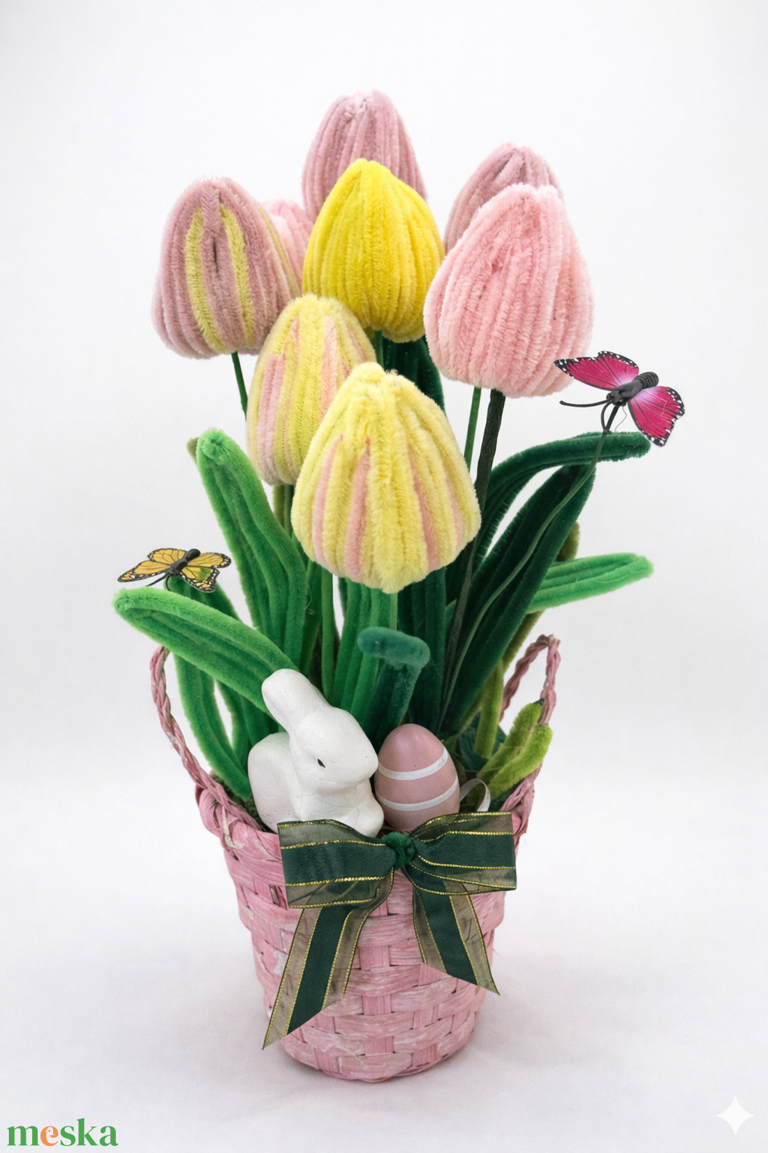 Magas húsvéti tulipános kosár nyuszival � különleges kézműves ajándék - ünnepi díszek, dekorációk - húsvéti díszek és dekorációk - húsvéti asztaldíszek - Meska.hu
