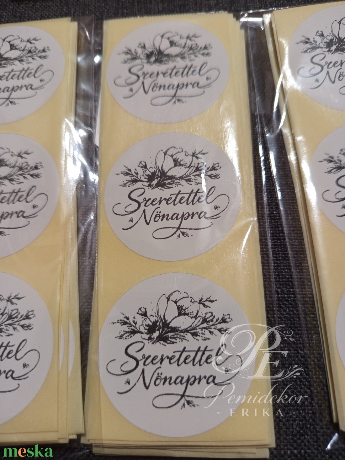 Boldog Nőnapot matrica  - kellékek & szerszámok - dekorációs kellékek - matricaív - Meska.hu