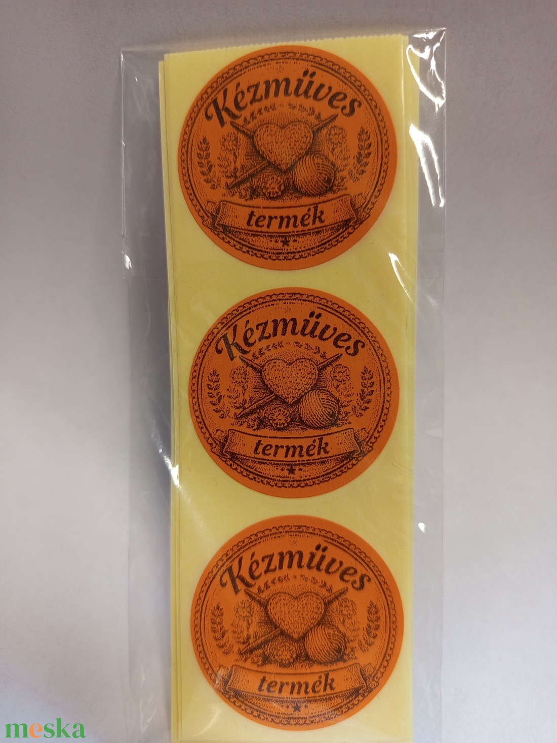 Kézműves termék feliratú matrica. - kellékek & szerszámok - dekorációs kellékek - matricaív - Meska.hu