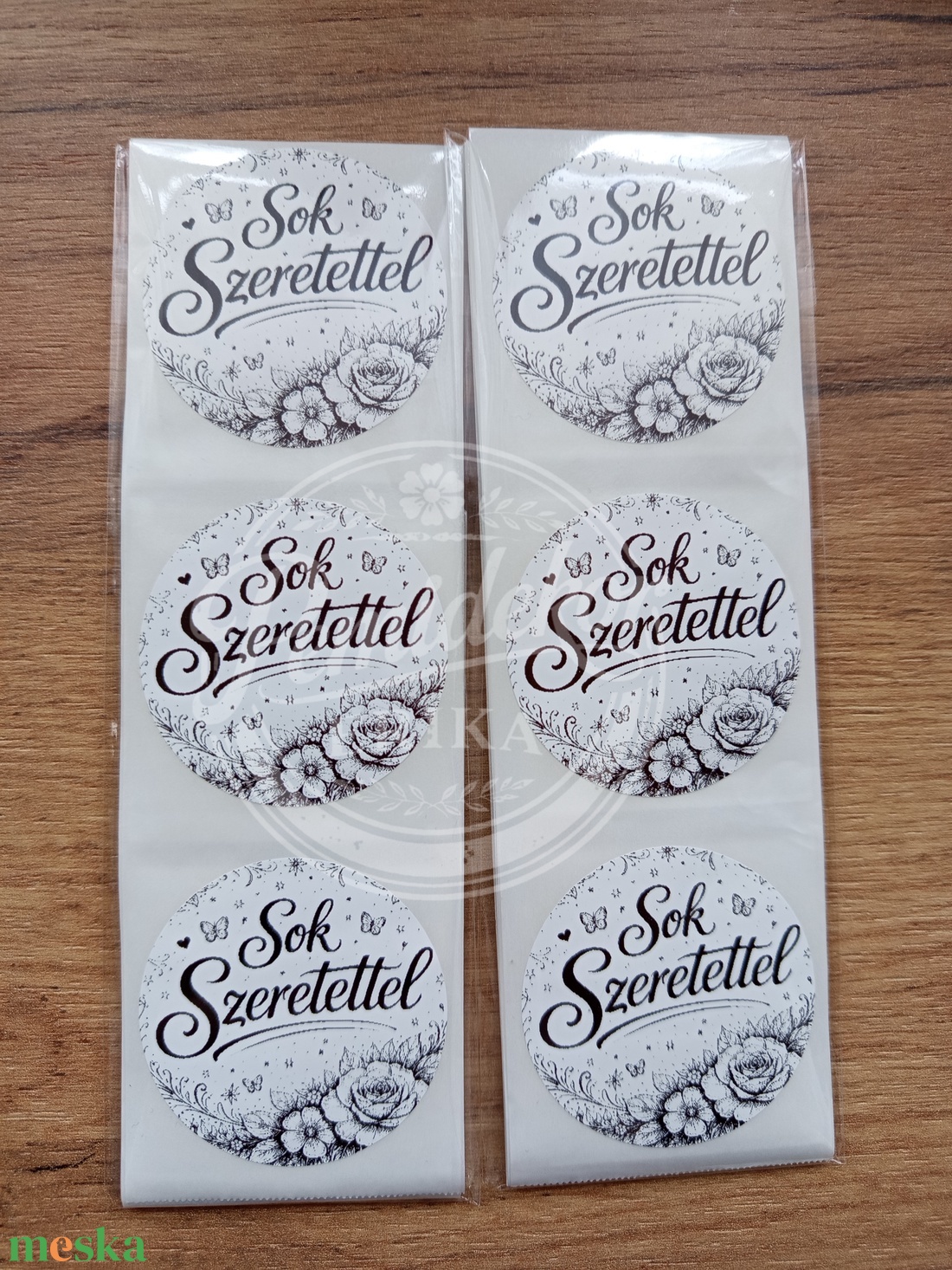 Sok Szeretettel kerek matrica (5 cm) � 20 db. - kellékek & szerszámok - dekorációs kellékek - matricaív - Meska.hu