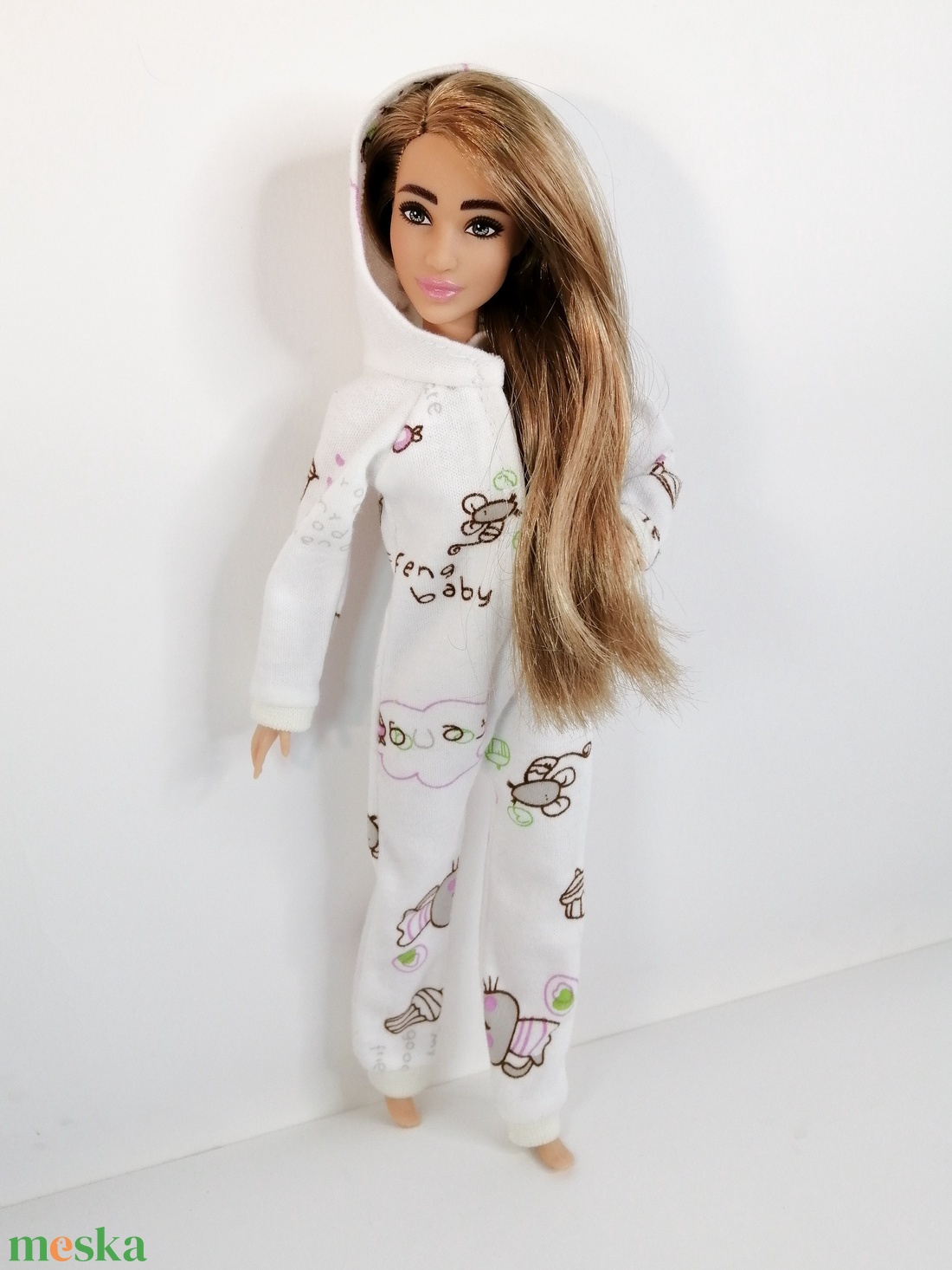 Barbie kezeslábas (XS) - játék & sport - baba & babaház - babaruha, babakellék - Meska.hu Barbie kezeslábas (XS) - játék & sport - baba & babaház - babaruha, babakellék - Meska.hu