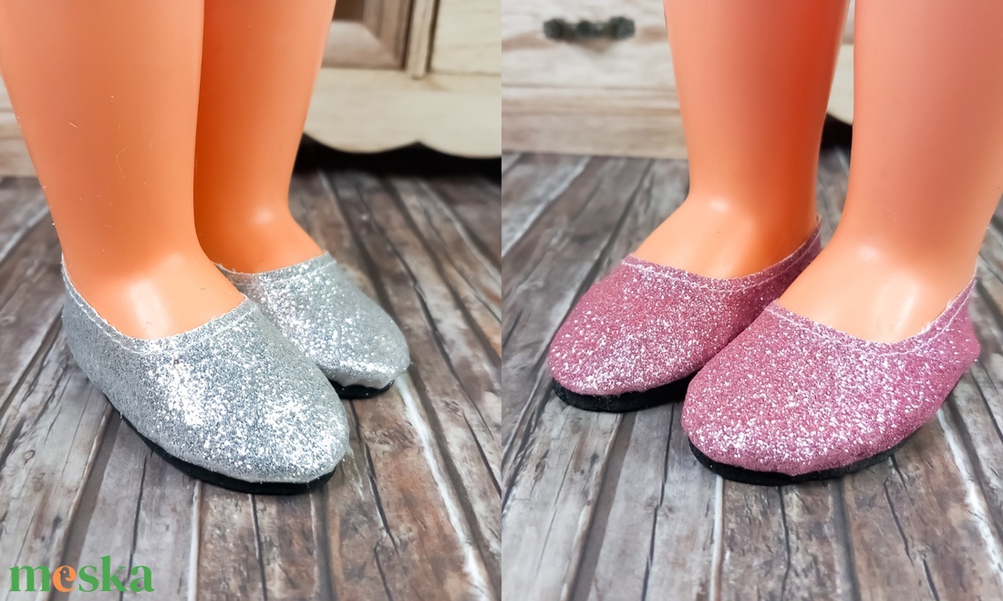 Játékbaba cipő és zokni szett (7 cm) - ruha & divat - babaruha & gyerekruha - babacipő - Meska.hu