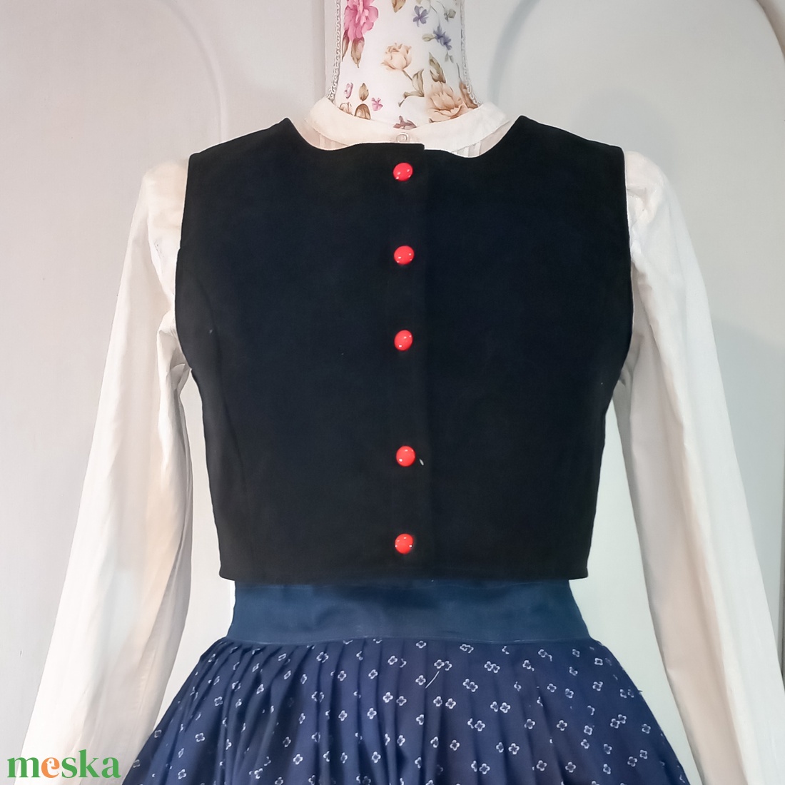 Bársony mellény, népviselet  - ruha & divat - női ruha - mellény - Meska.hu