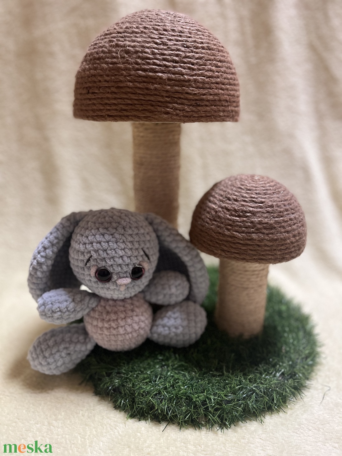 Amigurumi Horgolt plüss nyuszi - játék & sport - plüssállat & játékfigura - nyuszi - Meska.hu