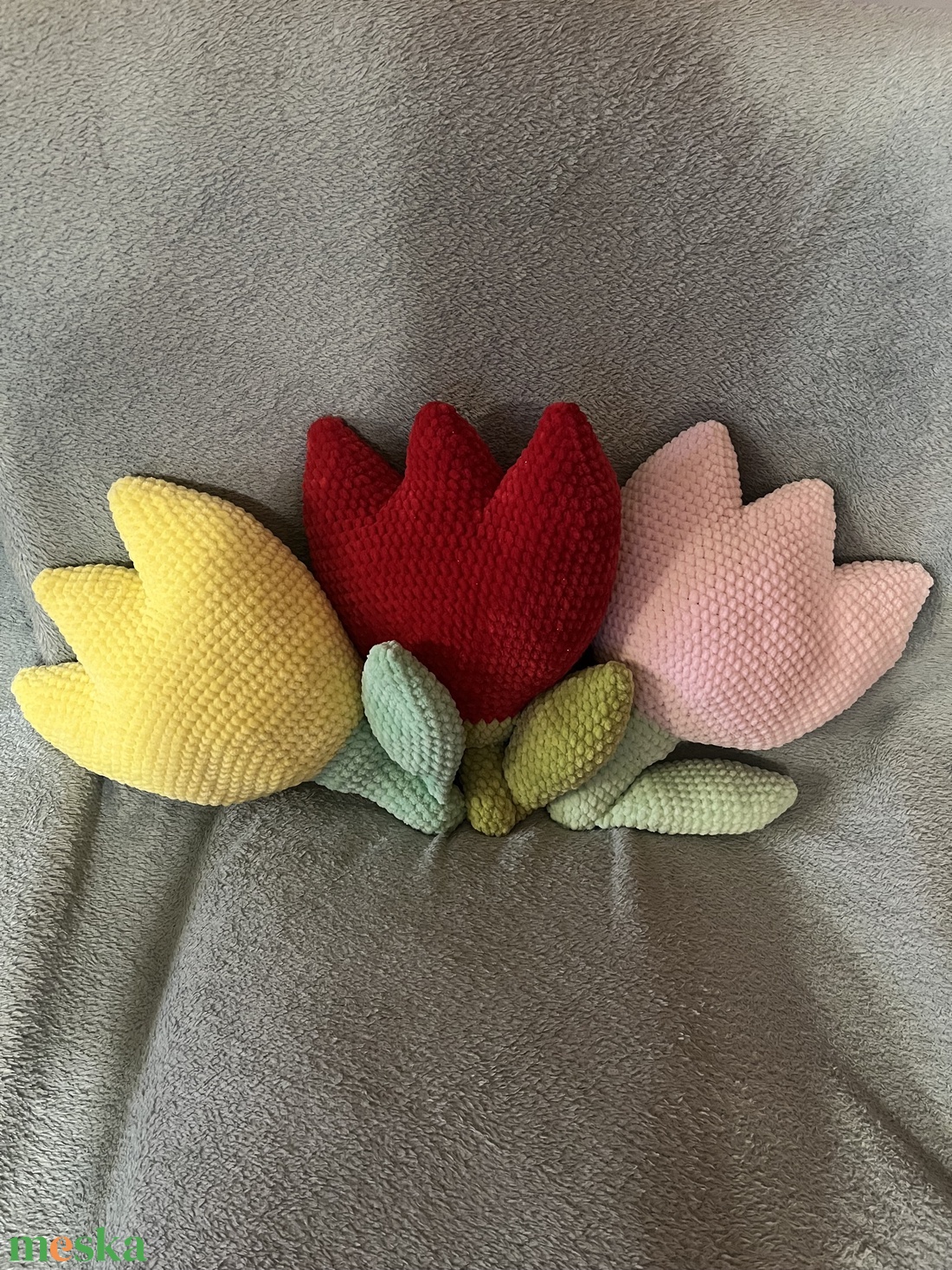 Horgolt tulipán amigurumi plüss- TuliPárna - játék & sport - plüssállat & játékfigura - más figura - Meska.hu