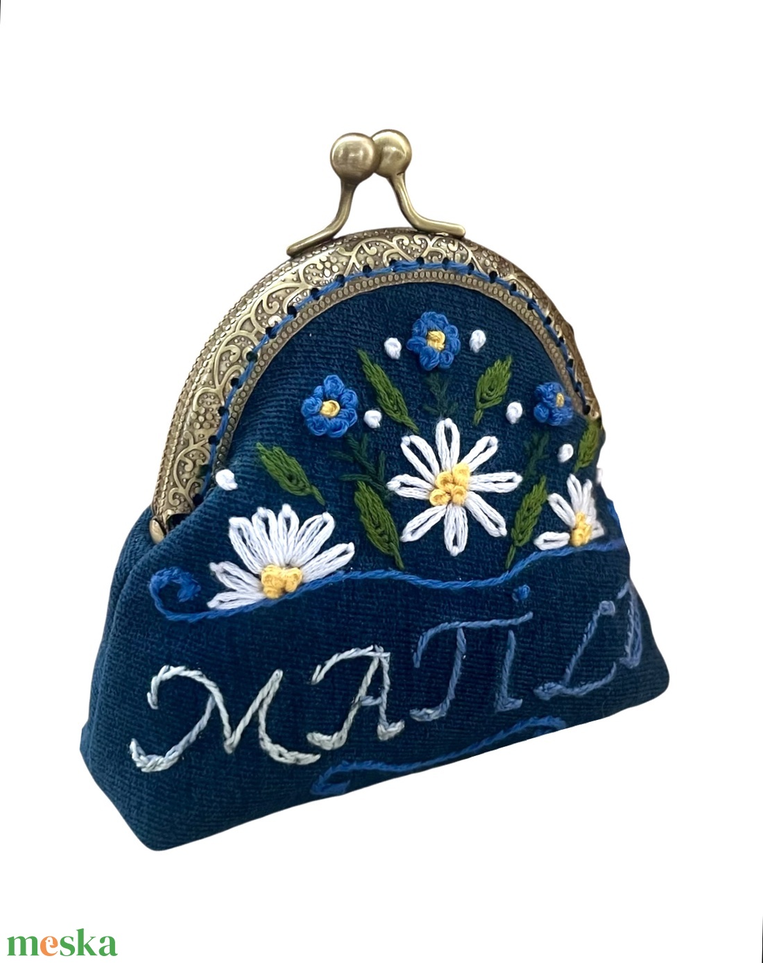 Névvel hímzett virágos kézi hímzésű csatos pénztárca - táska & tok - pénztárca & más tok - aprópénztartó - Meska.hu