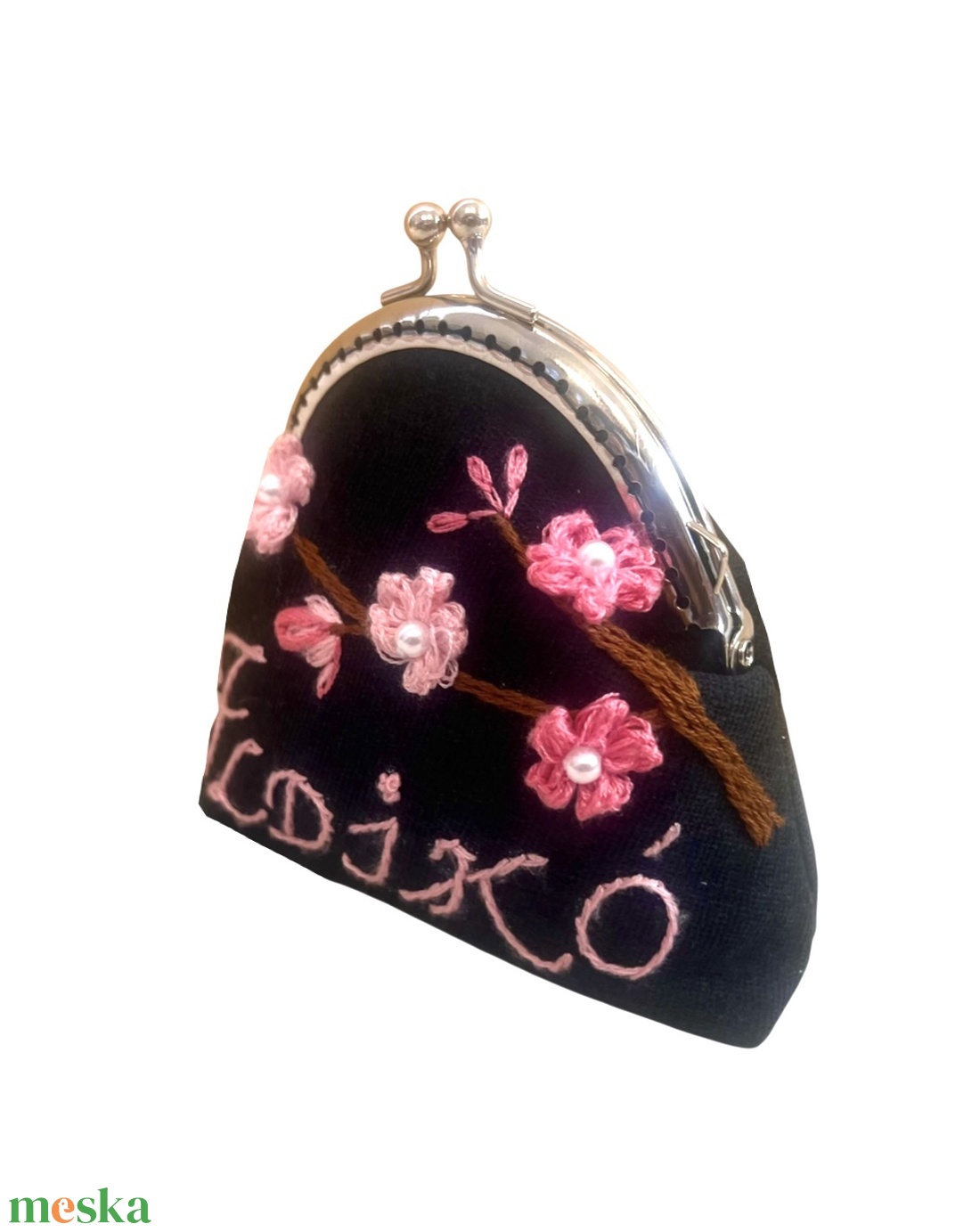 Virágos, gyöngyös, kézzel hímzett csatos pénztárca - táska & tok - pénztárca & más tok - aprópénztartó - Meska.hu