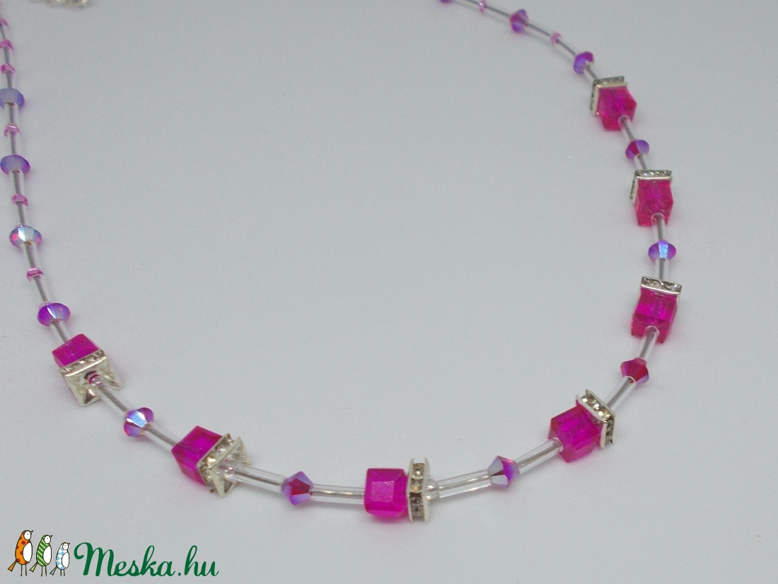 Pink nyaklánc, pink kocka nyaklánc, cube nyaklánc, swarovski nyaklánc - ékszer - nyaklánc - gyöngyös nyaklánc - Meska.hu Pink nyaklánc, pink kocka nyaklánc, cube nyaklánc, swarovski nyaklánc - ékszer - nyaklánc - gyöngyös nyaklánc - Meska.hu