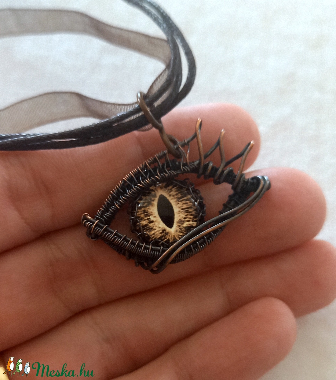 Sárkányszem medál, barna sárkányszem medál, vörösréz sárkány medál, kígyószem medál - ékszer - nyaklánc - medálos nyaklánc - Meska.hu