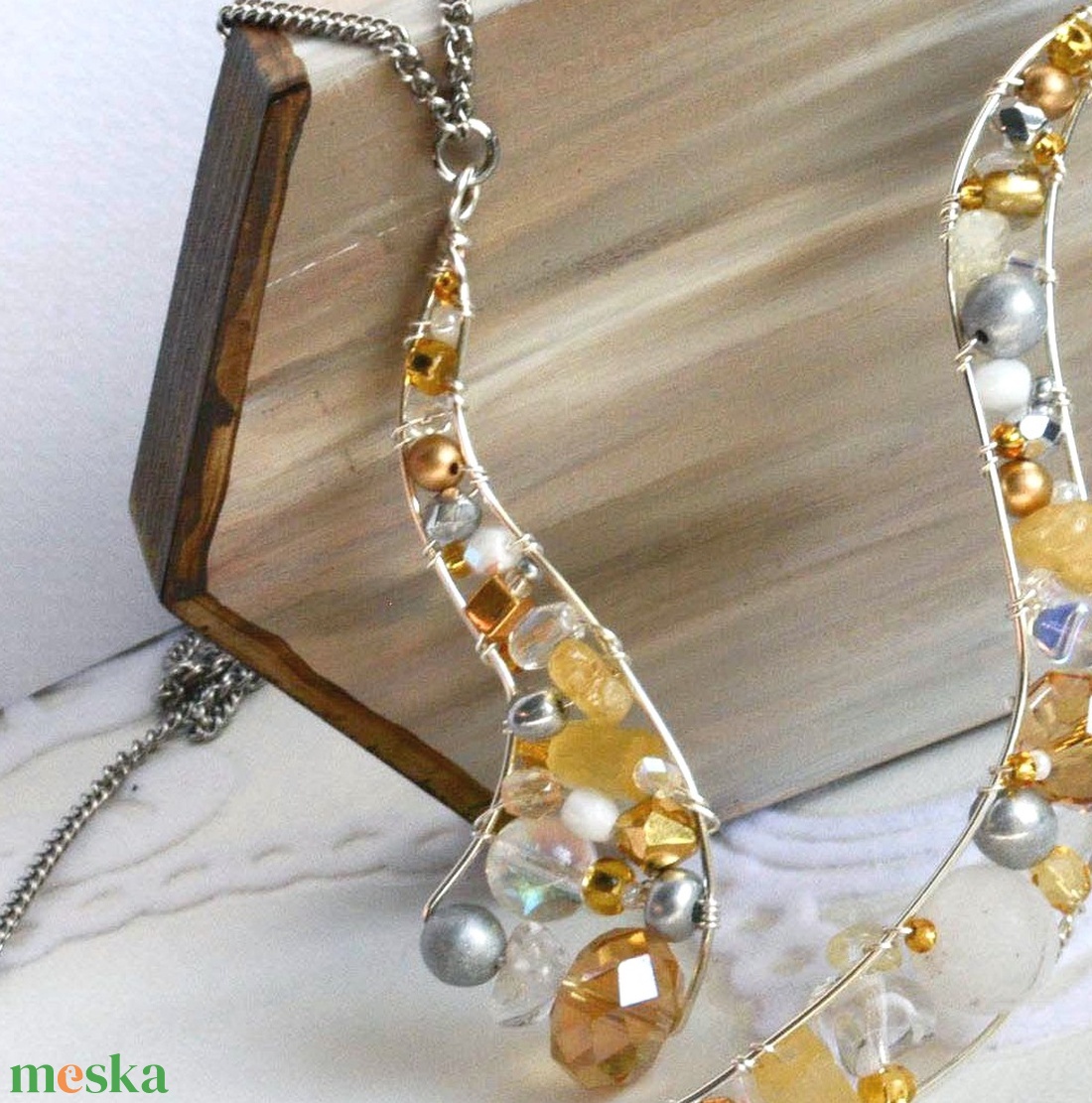 Lánc Ívvarázs - Hosszú - Fehér, Ezüst, Arany - ékszer - nyaklánc - hosszú nyaklánc - Meska.hu Lánc Ívvarázs - Hosszú - Fehér, Ezüst, Arany - ékszer - nyaklánc - hosszú nyaklánc - Meska.hu