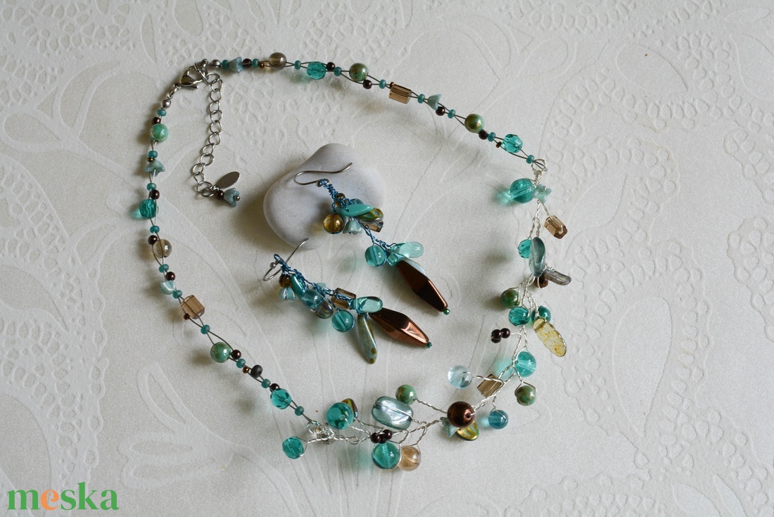 Lánc Pillefürt - Türkiz-Bronz - Nikkelmentes - ékszer - nyaklánc - statement nyaklánc - Meska.hu Lánc Pillefürt - Türkiz-Bronz - Nikkelmentes - ékszer - nyaklánc - statement nyaklánc - Meska.hu