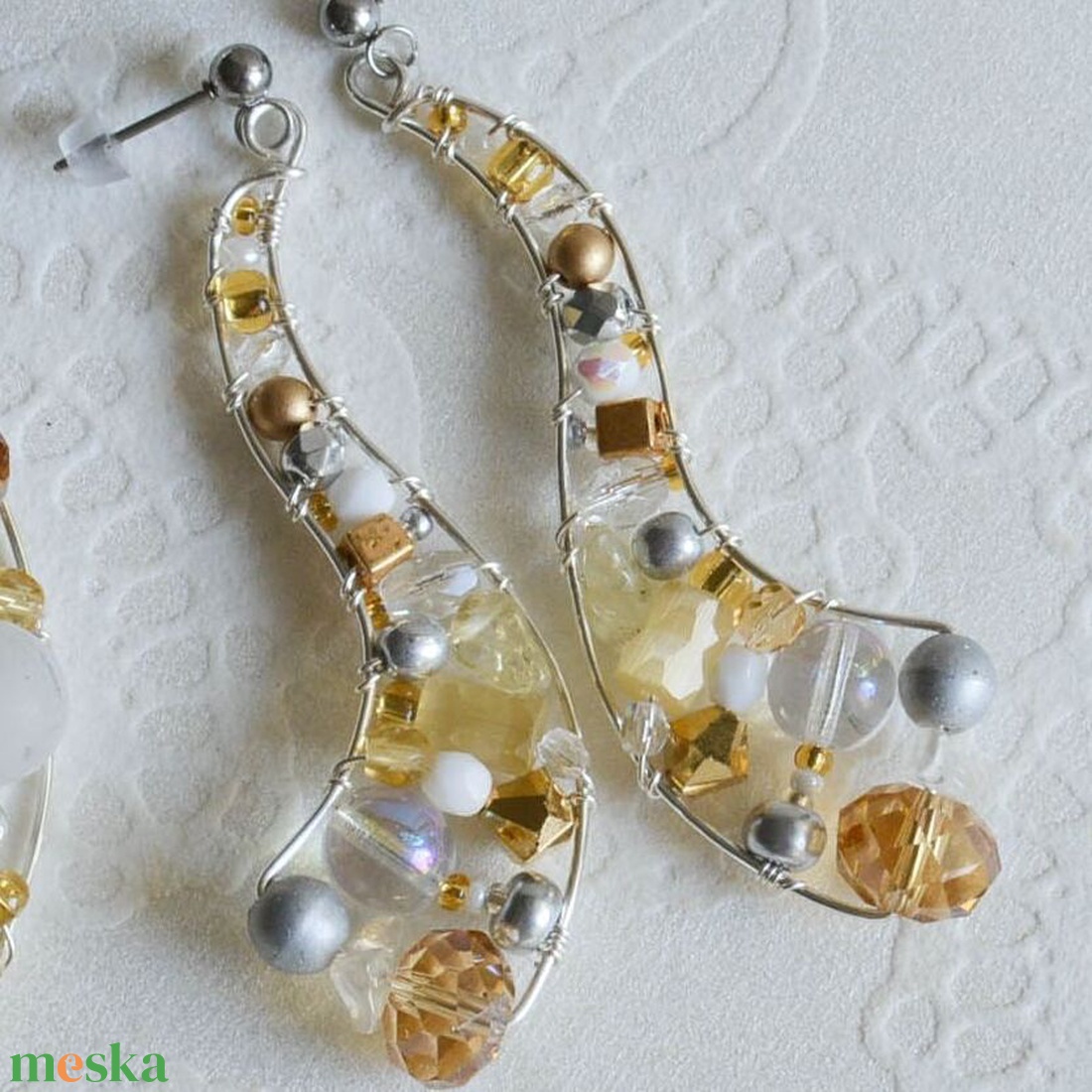 Fülbevaló Ívvarázs - Fehér, Ezüst, Arany - ékszer - fülbevaló - lógó fülbevaló - Meska.hu Fülbevaló Ívvarázs - Fehér, Ezüst, Arany - ékszer - fülbevaló - lógó fülbevaló - Meska.hu