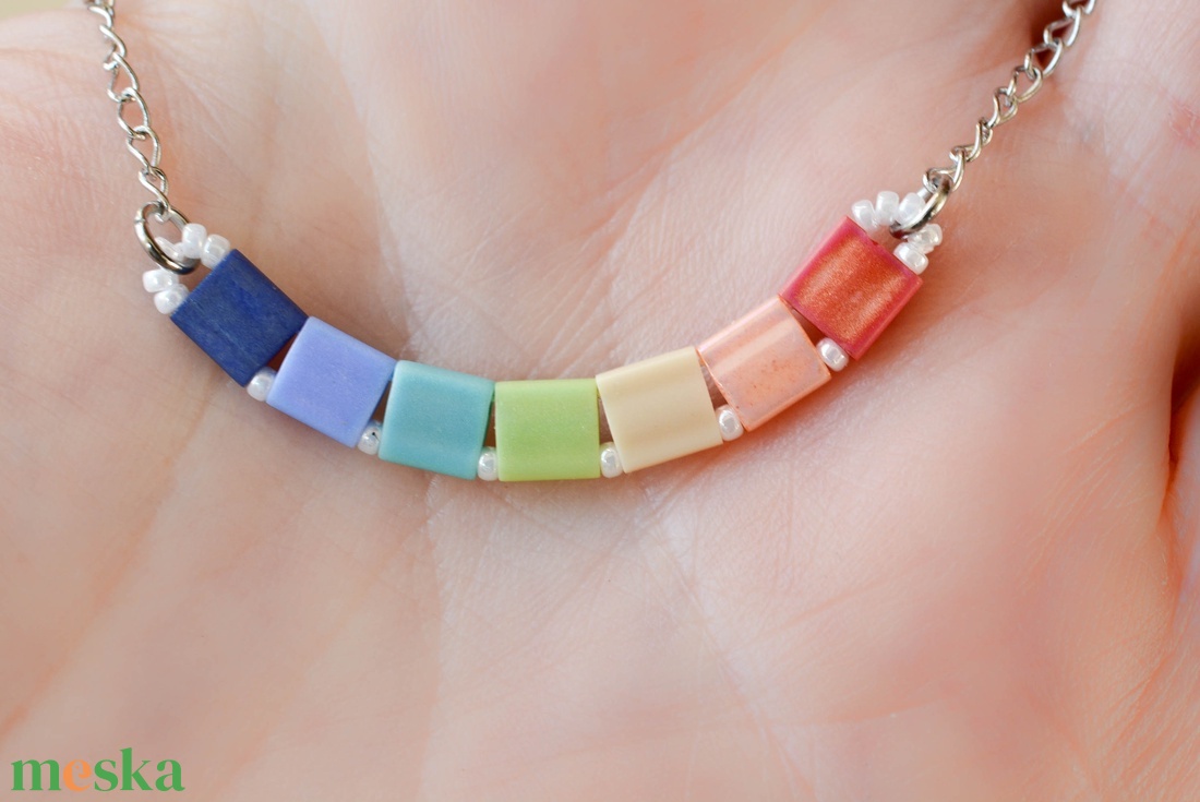 PiciPixel nyaklánc  Szivárvány - ékszer - nyaklánc - medál nélküli nyaklánc - Meska.hu