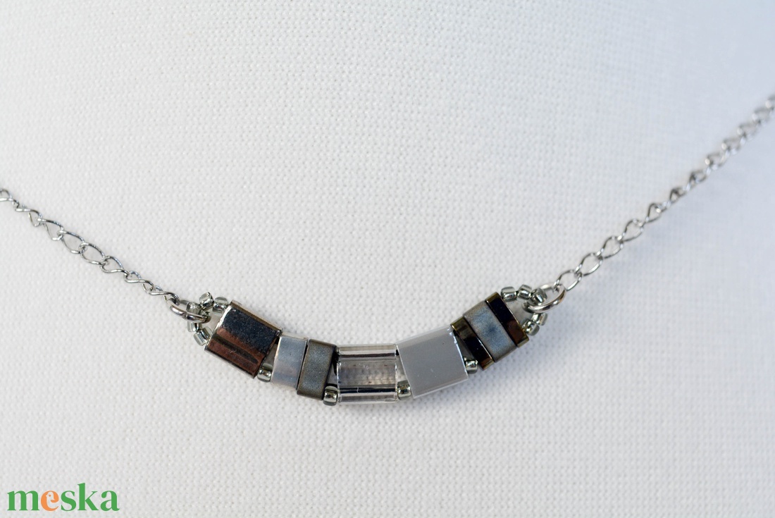 PiciPixel nyaklánc � Szürke tónusok - ékszer - nyaklánc - medál nélküli nyaklánc - Meska.hu