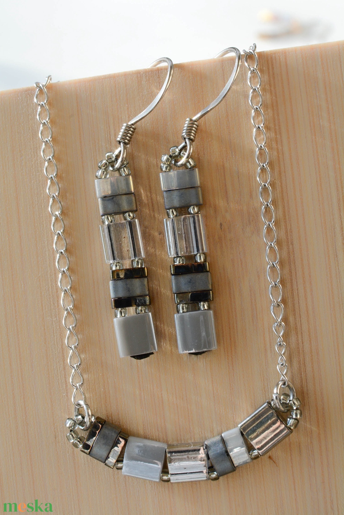 PiciPixel nyaklánc � Szürke tónusok - ékszer - nyaklánc - medál nélküli nyaklánc - Meska.hu