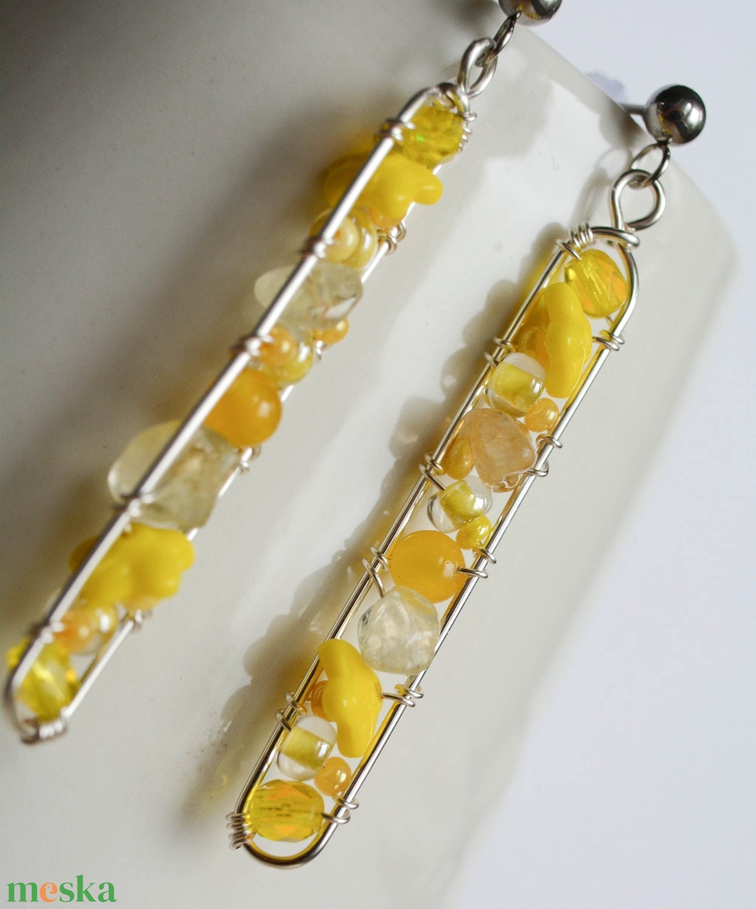 Fülbevaló Minikincsek - Line Sárga - ékszer - fülbevaló - lógó fülbevaló - Meska.hu