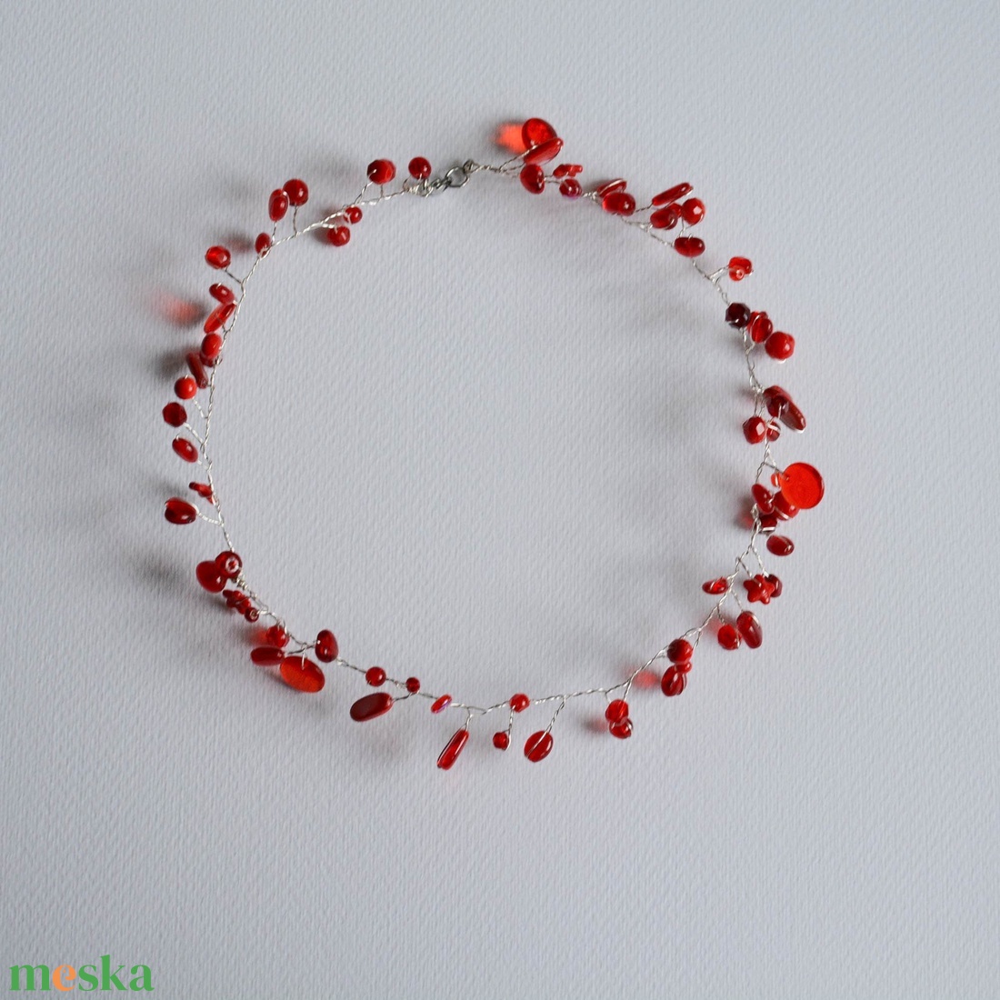 Lánc Pillefürt - Piros - nikkelmentes - ékszer - nyaklánc - statement nyaklánc - Meska.hu
