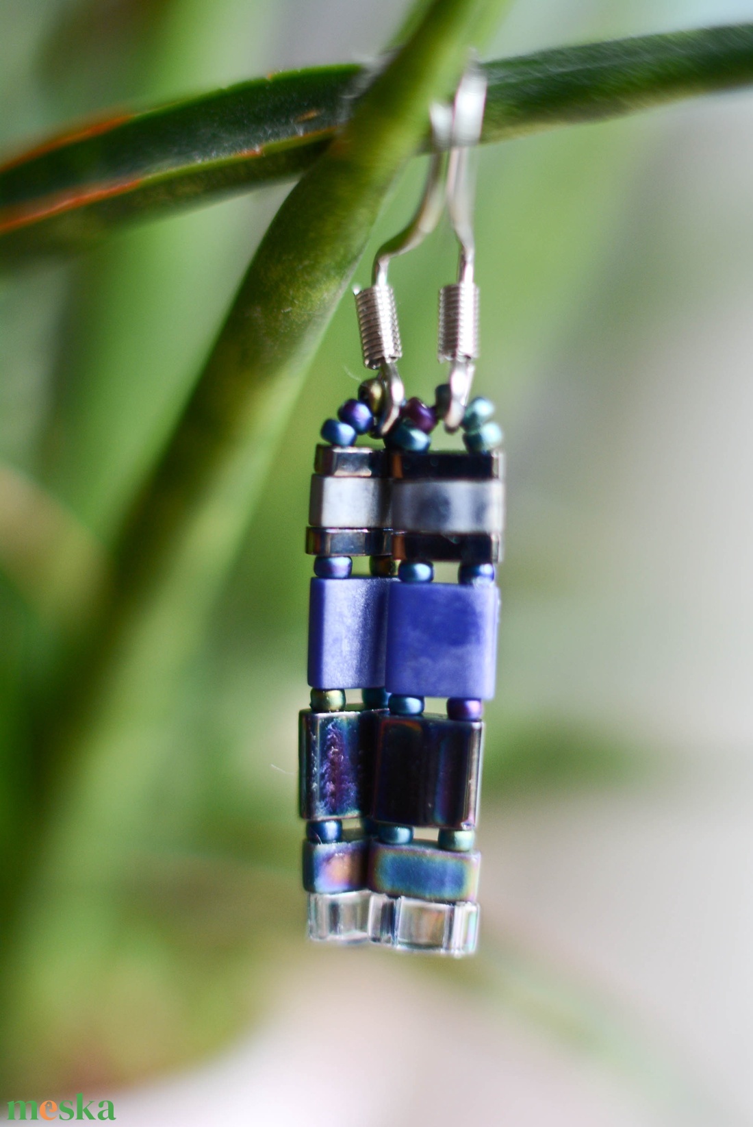 PiciPixel fülbevaló  farmerkék, apró geometrikus minimalista ékszer - ékszer - fülbevaló - lógó fülbevaló - Meska.hu