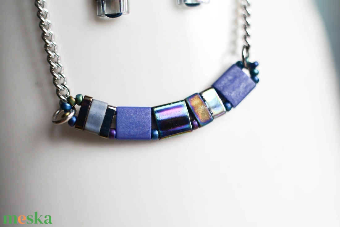 PiciPixel nyaklánc sötétkék  minimalista geometrikus ékszer (41 cm) - ékszer - nyaklánc - medál nélküli nyaklánc - Meska.hu