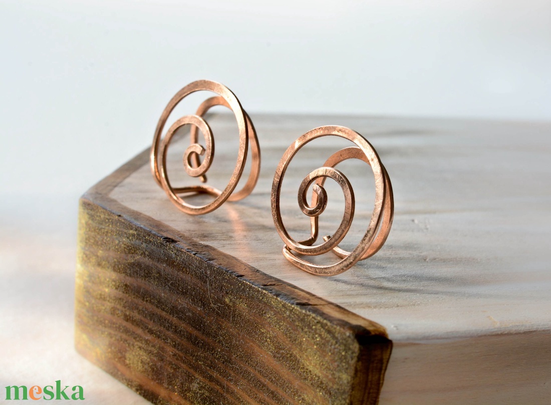 Bronz klipsz - spirál, nagyon kényelmes - ékszer - fülbevaló - klipsz - Meska.hu