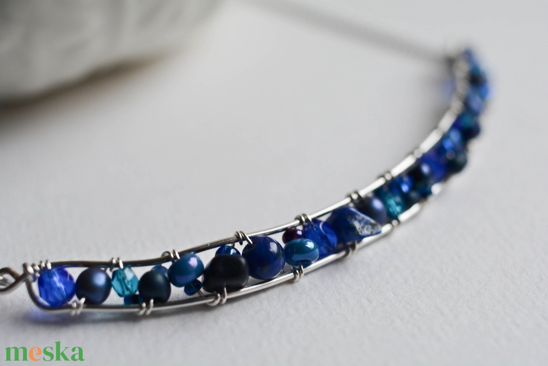 Lánc Minikincsek - Line Királykék - ékszer - nyaklánc - gyöngyös nyaklánc - Meska.hu