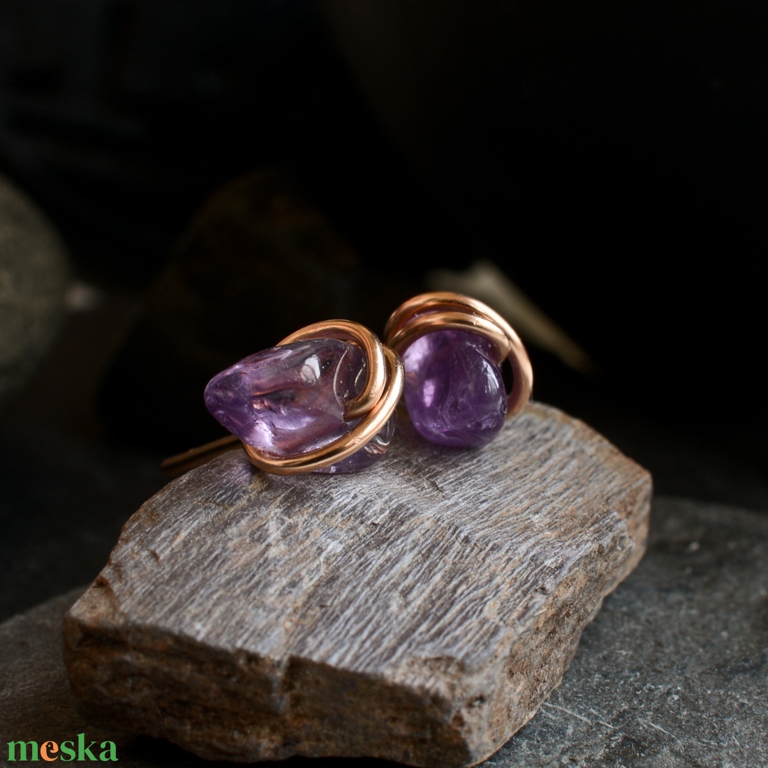 Bronz fülbevaló - ametiszt, beszúrós - ékszer - fülbevaló - pötty fülbevaló - Meska.hu