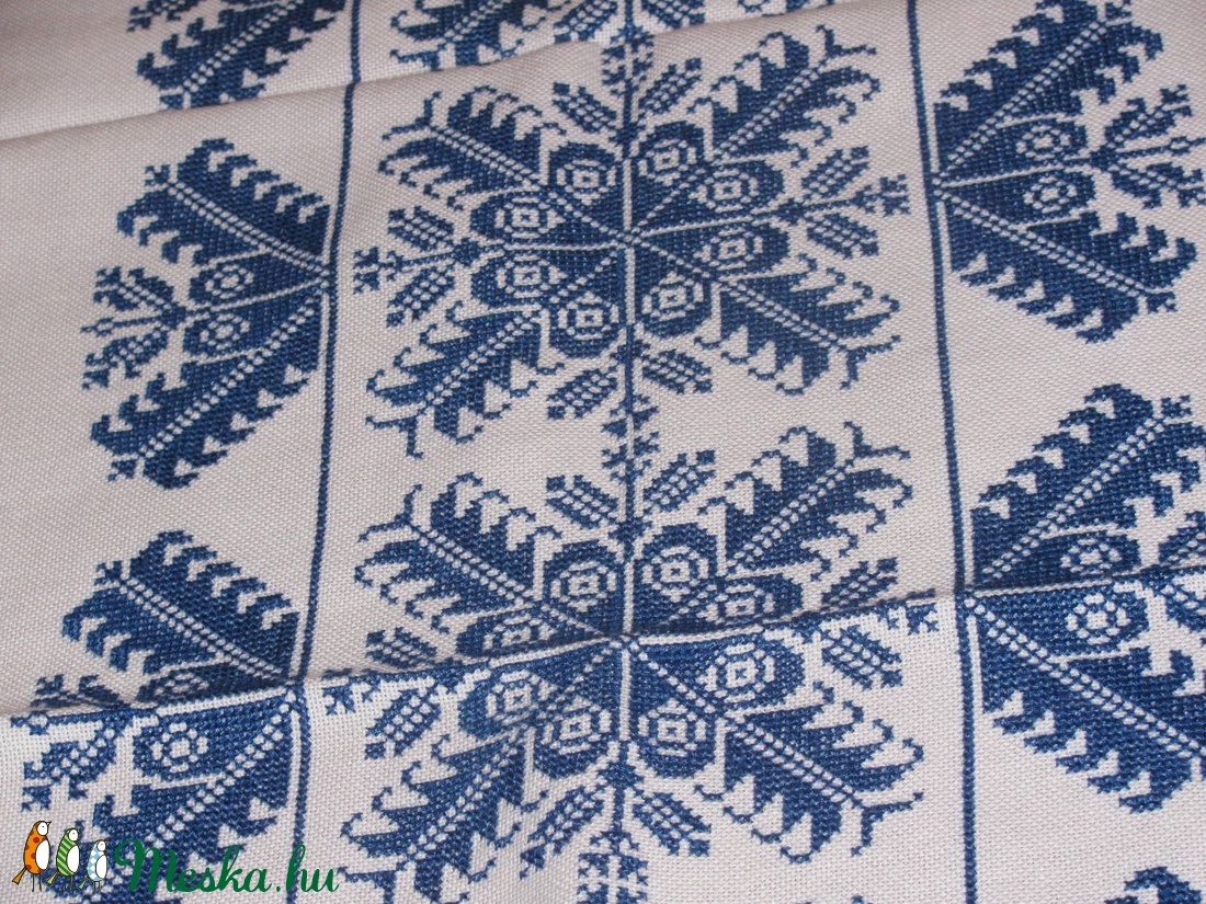 Tradicionális keresztszemes hímzéssel készült terítő - - Meska.hu Tradicionális keresztszemes hímzéssel készült terítő - - Meska.hu