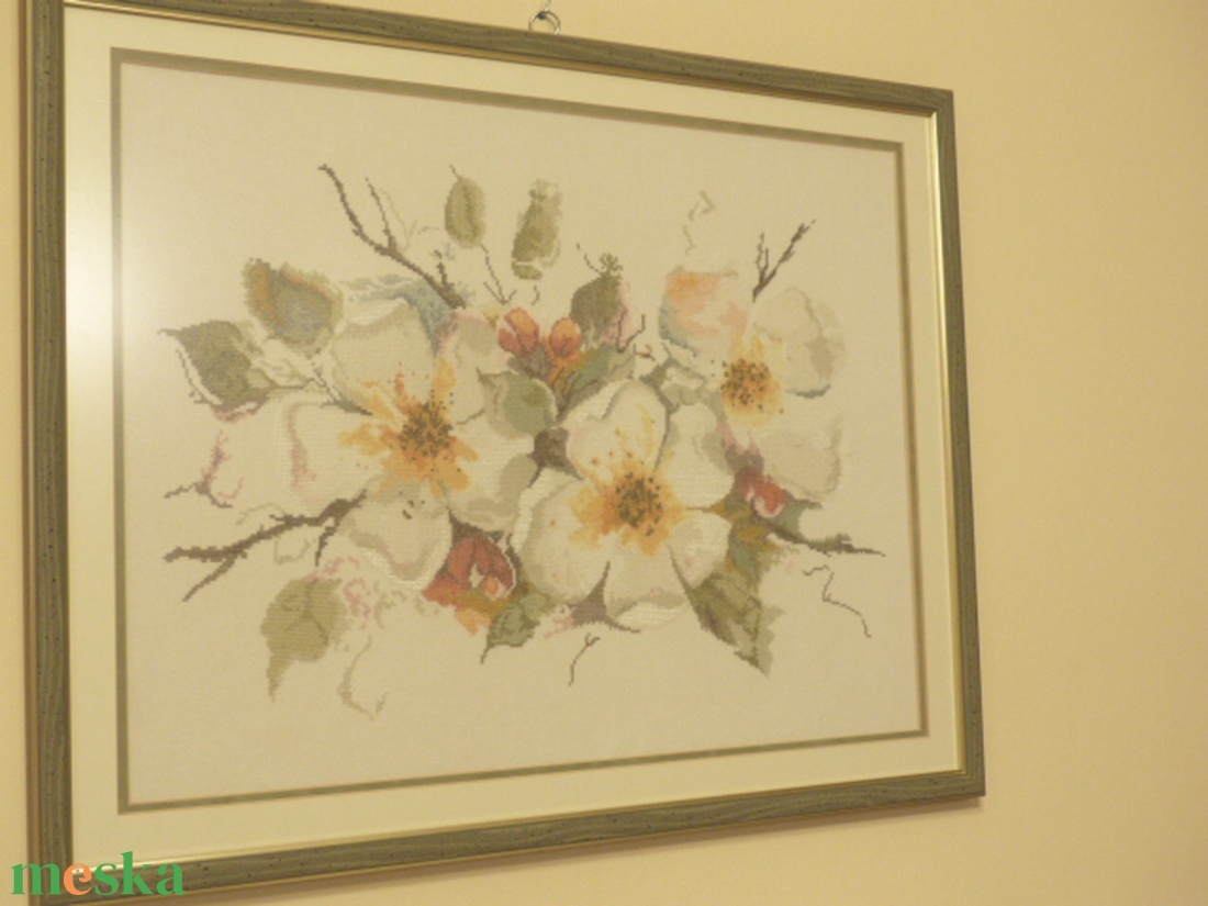 Keresztszemes kép alma virágokkal 52x66 cm, ajándéknak is kiváló, minőségi munka - otthon & életmód - dekoráció - kép & falikép - üvegkép - Meska.hu