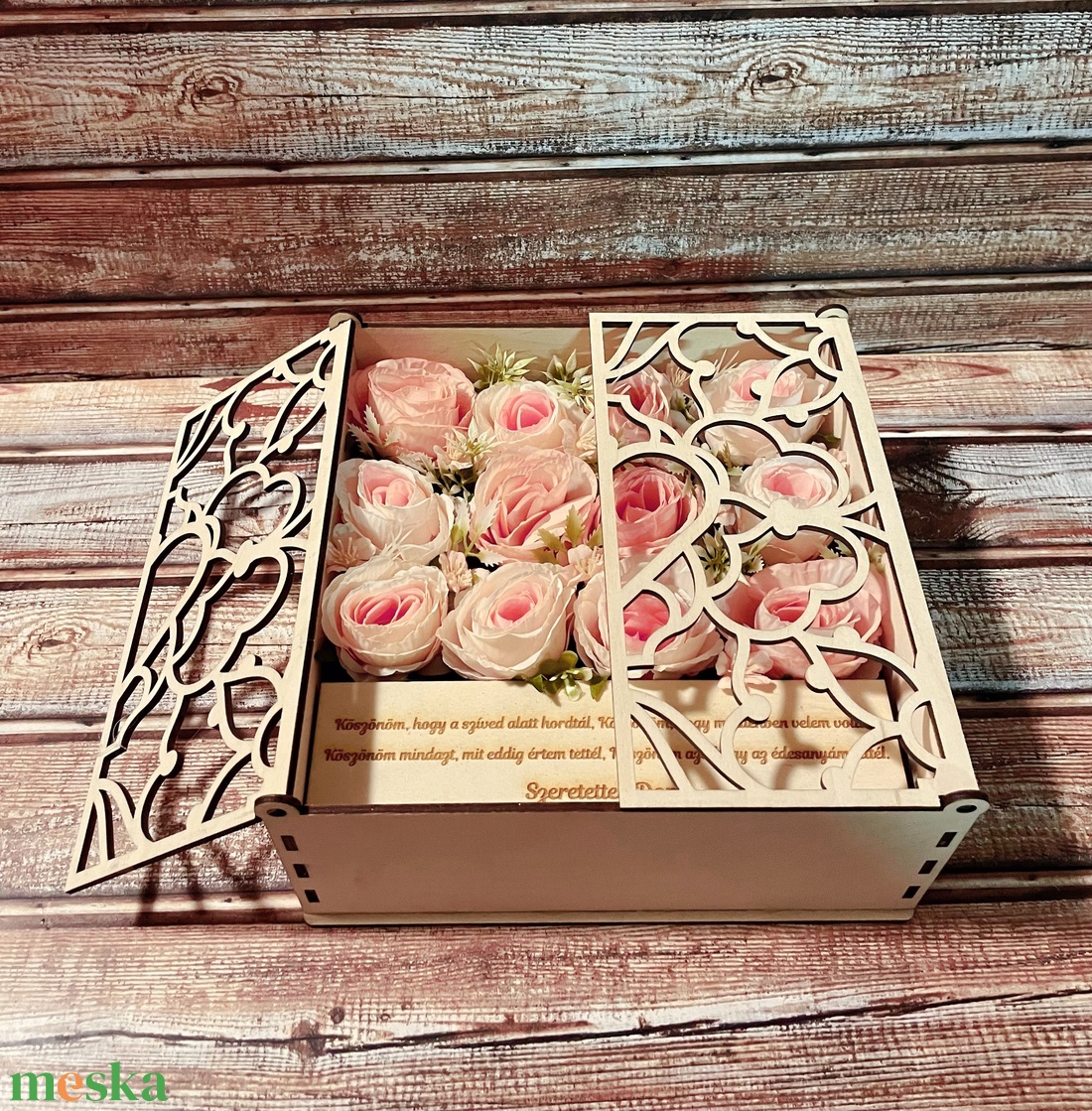 Szülőköszöntő virág box, édesanyának, nagymamának - esküvő - emlék & ajándék - szülőköszöntő ajándék - Meska.hu Szülőköszöntő virág box, édesanyának, nagymamának - esküvő - emlék & ajándék - szülőköszöntő ajándék - Meska.hu