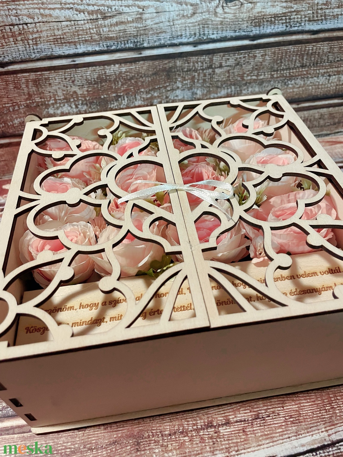 Szülőköszöntő virág box, édesanyának, nagymamának - esküvő - emlék & ajándék - szülőköszöntő ajándék - Meska.hu Szülőköszöntő virág box, édesanyának, nagymamának - esküvő - emlék & ajándék - szülőköszöntő ajándék - Meska.hu