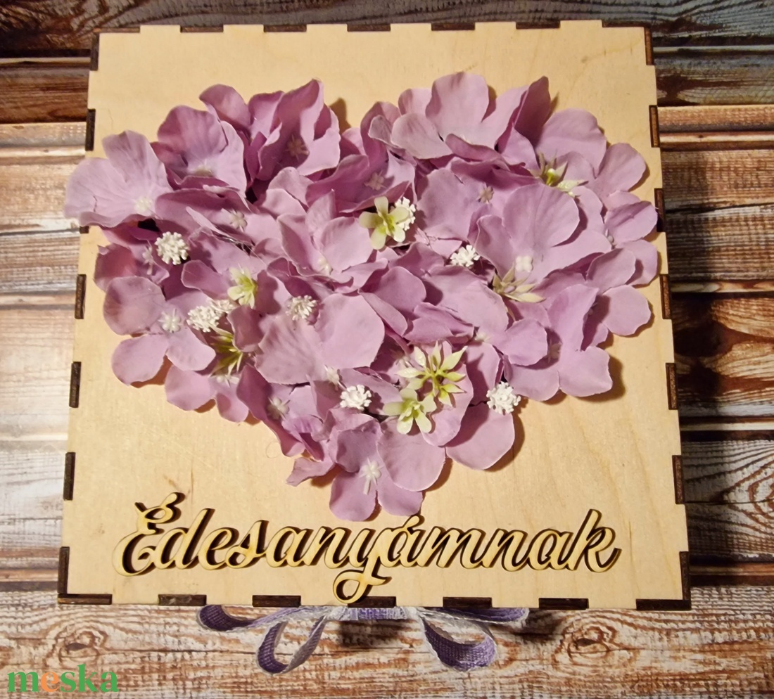 Szülőköszöntő virág box, édesanyának, nagymamának - esküvő - emlék & ajándék - szülőköszöntő ajándék - Meska.hu Szülőköszöntő virág box, édesanyának, nagymamának - esküvő - emlék & ajándék - szülőköszöntő ajándék - Meska.hu
