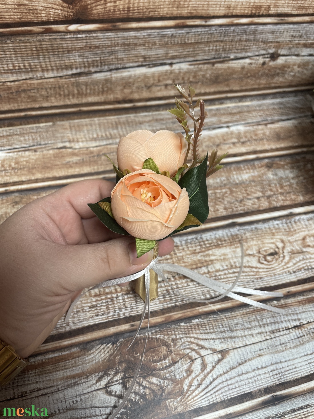 Örök menyasszonyi csokor vőlegény kitűzővel - barack-fehér - esküvő - menyasszonyi- és dobócsokor - Meska.hu