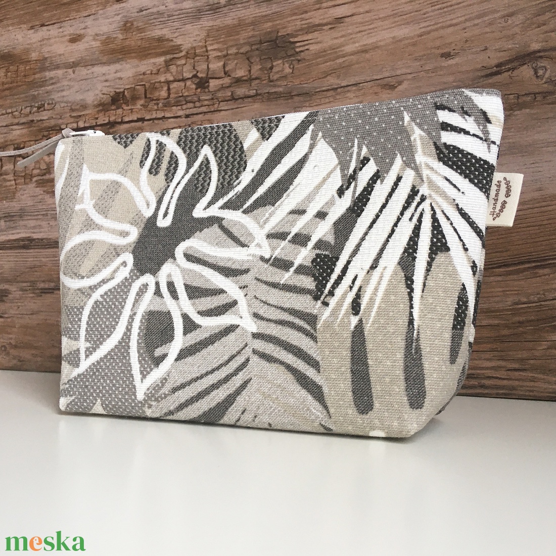 Szürke fehér mintás vászon neszesszer pipere táska handmade pedagógusnap - táska & tok - neszesszer - Meska.hu