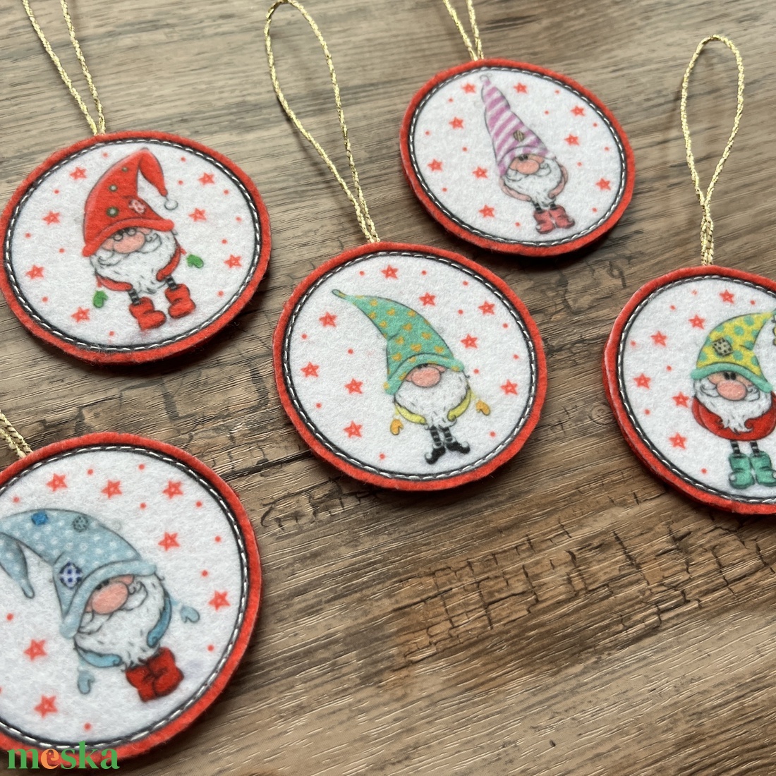 5 db-os karácsonyi filc dísz szett téli manó ezüst akasztós - karácsony - karácsonyi lakásdekoráció - karácsonyfadíszek - Meska.hu