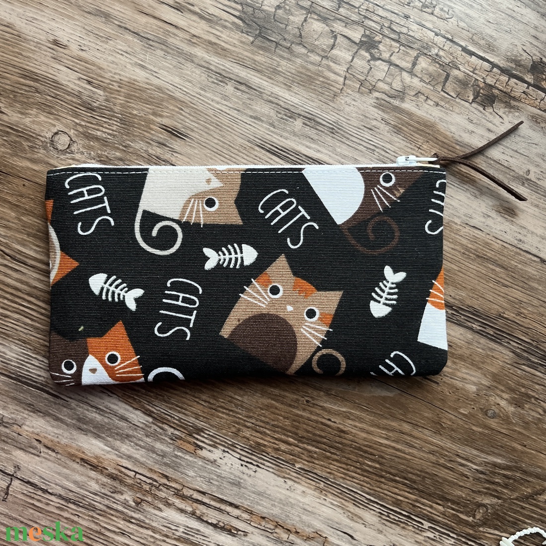 Cica mintás dekorvászon neszesszer irattartó ajándék születénap gyereknap - táska & tok - neszesszer - Meska.hu