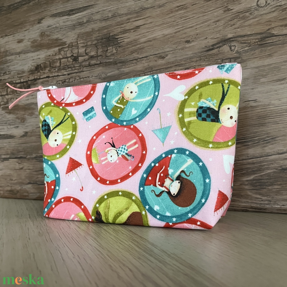 Nyuszi mintás neszesszer pipere táska születésnap gyereknap pedagógusnap neszeszer - táska & tok - neszesszer - Meska.hu