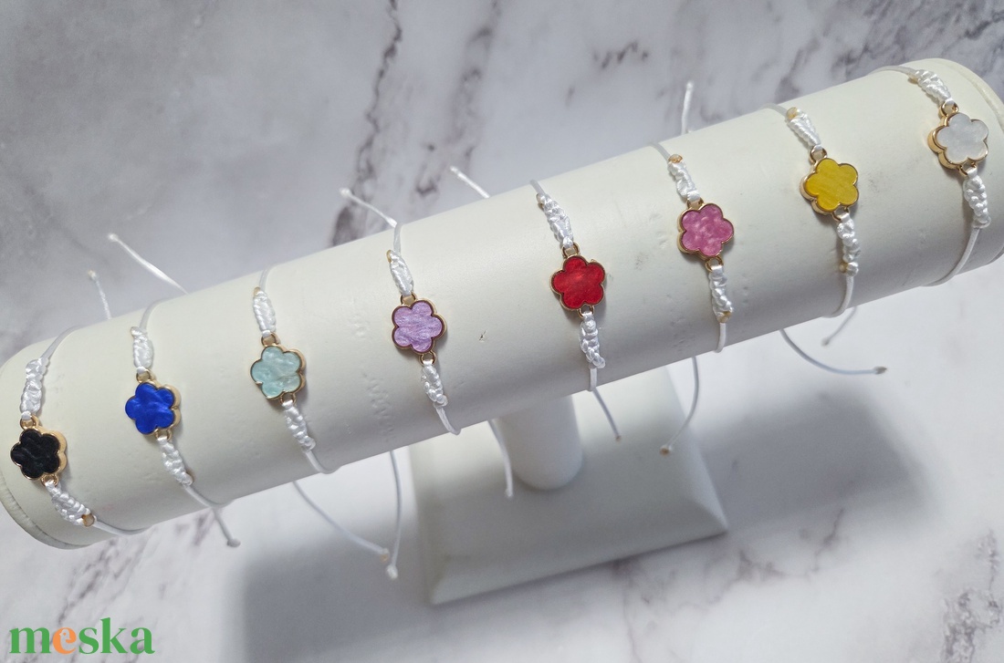 Virágos karkötő - ékszer - karkötő - charm karkötő - Meska.hu Virágos karkötő - ékszer - karkötő - charm karkötő - Meska.hu