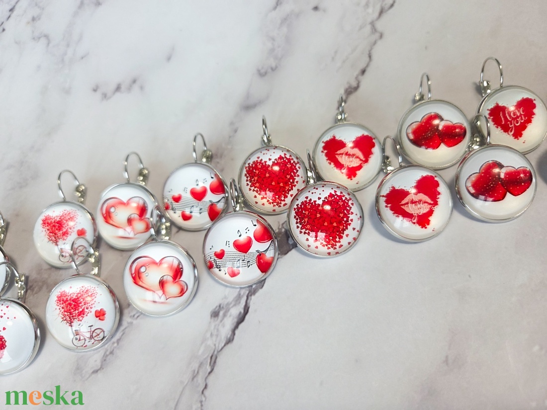 Valentin napi fülbevalók - ékszer - fülbevaló - lógó fülbevaló - Meska.hu