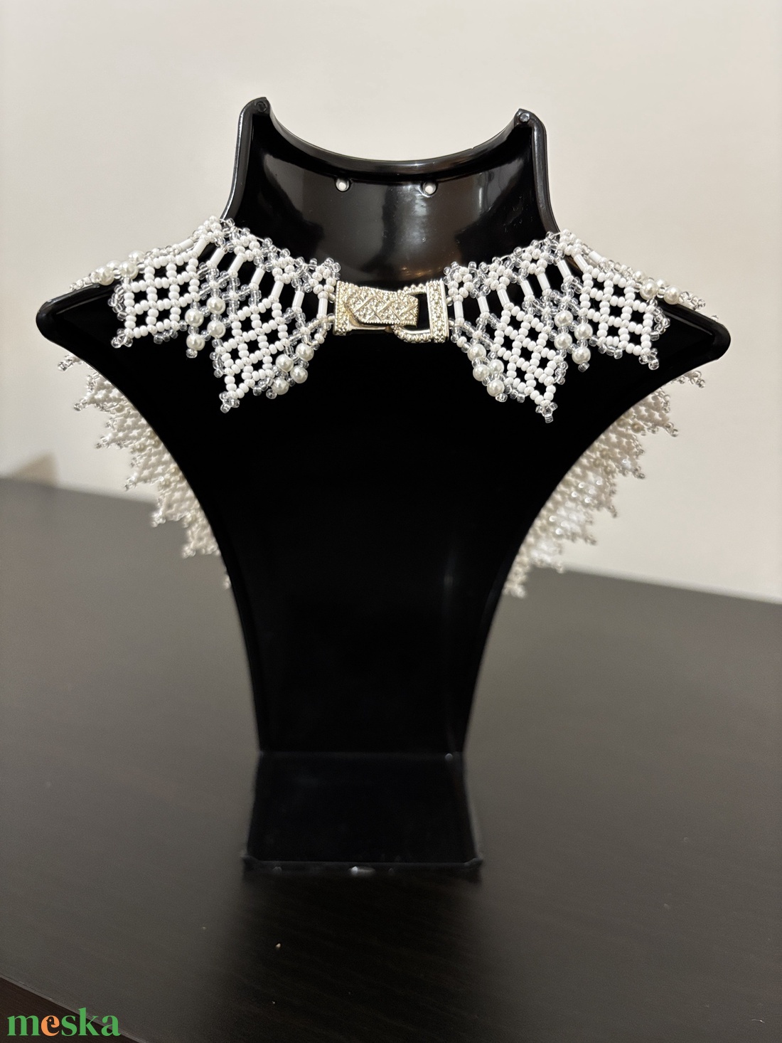 Fehér gyöngy kriza nyakék - ékszer - nyaklánc - gyöngyös nyaklánc - Meska.hu