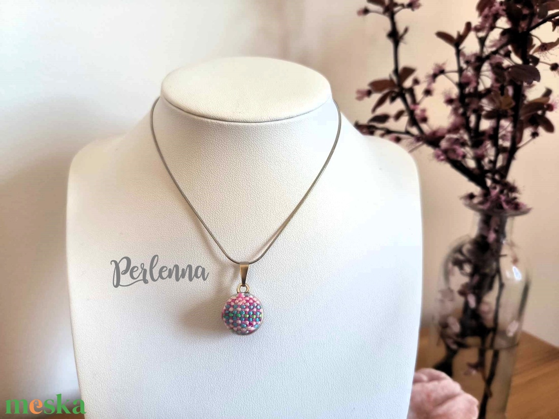 Macaron medál scrap-ből - ékszer - nyaklánc - medál - Meska.hu