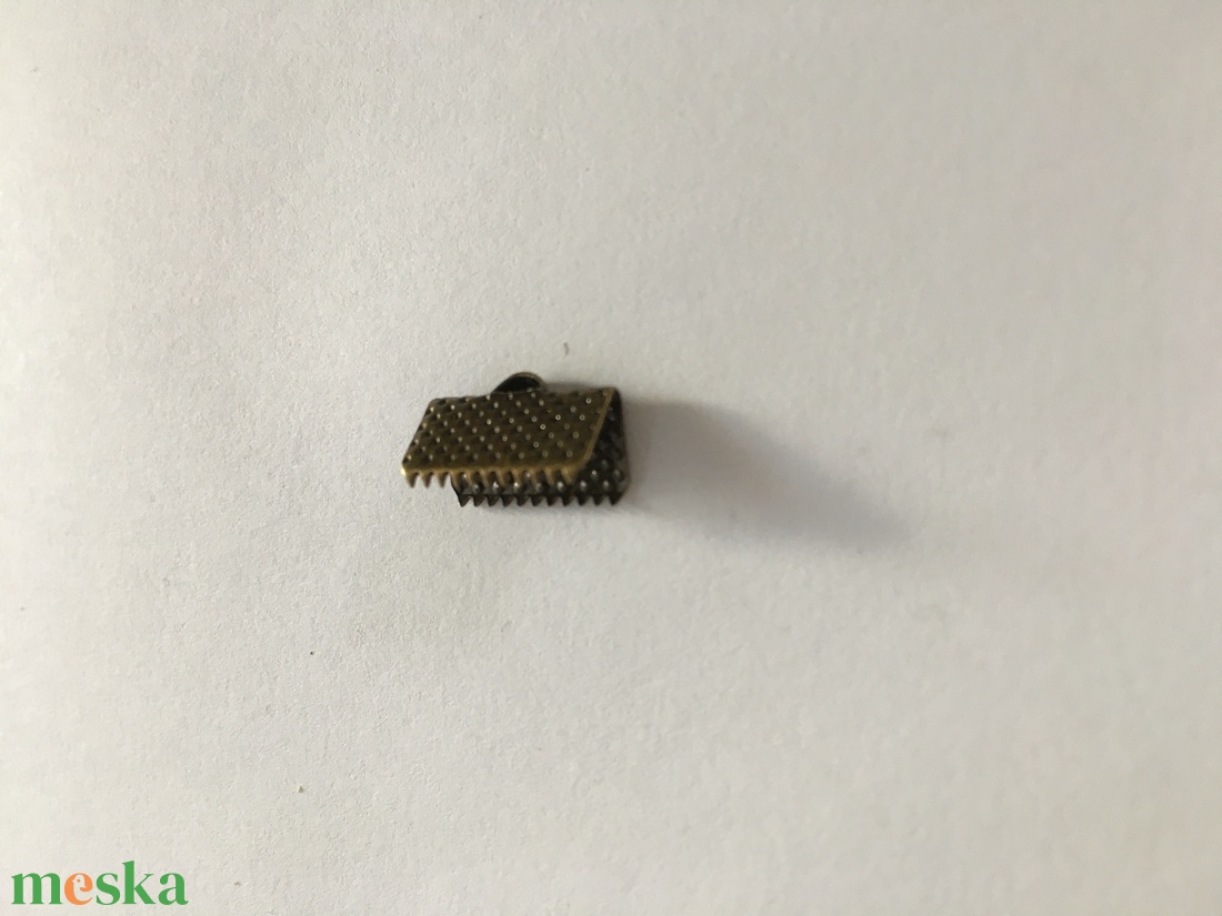 100 db sárgaréz színű szalagvég 16 mm - gyöngy, ékszerkellék - egyéb alkatrész - Meska.hu 100 db sárgaréz színű szalagvég 16 mm - gyöngy, ékszerkellék - egyéb alkatrész - Meska.hu