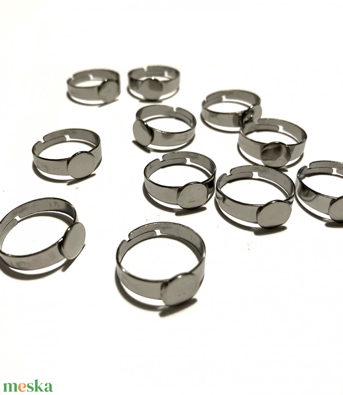 10 DB NEMESACÉL GYŰRŰ ALAP 8 MM - kellékek & szerszámok - ékszerkellék - gyűrűalap - Meska.hu 10 DB NEMESACÉL GYŰRŰ ALAP 8 MM - kellékek & szerszámok - ékszerkellék - gyűrűalap - Meska.hu