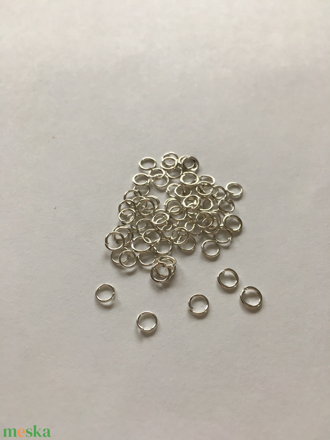 5 mm-es szimpla szerelőkarika ezüst színben 100 db - kellékek & szerszámok - gyöngyfűzés kellékek - szerelőkarika - Meska.hu 5 mm-es szimpla szerelőkarika ezüst színben 100 db - kellékek & szerszámok - gyöngyfűzés kellékek - szerelőkarika - Meska.hu