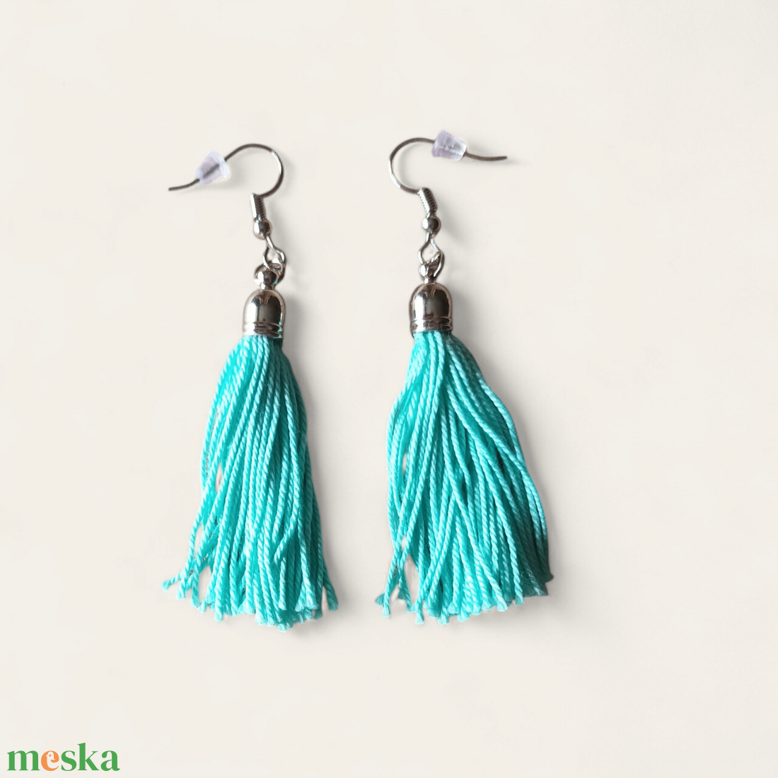 Bojtos fülbevaló türkizkék  - ékszer - fülbevaló - lógó fülbevaló - Meska.hu
