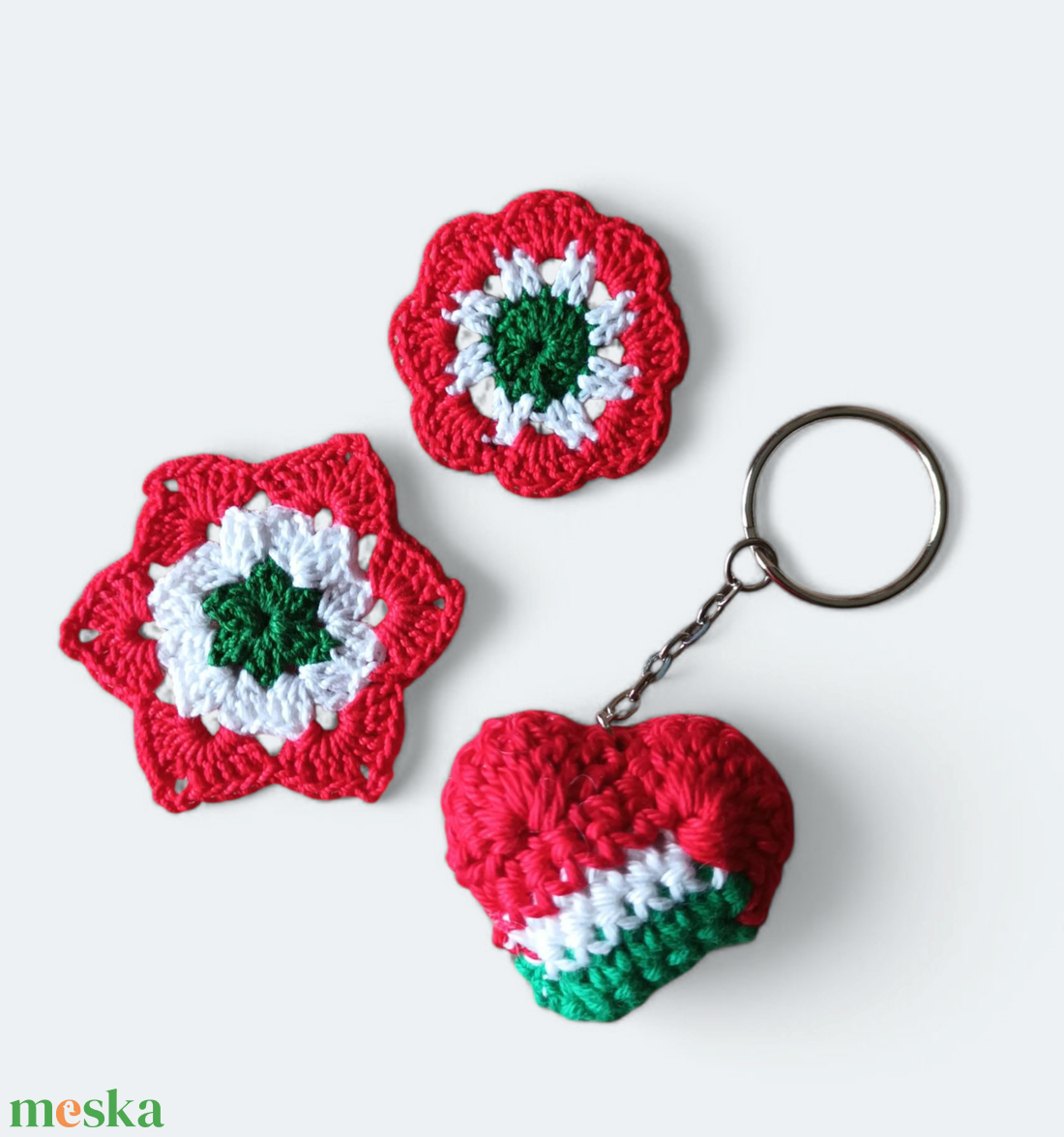 Kokárda + kulcstartó csomag - ékszer - kitűző és bross - Meska.hu Kokárda + kulcstartó csomag - ékszer - kitűző és bross - Meska.hu
